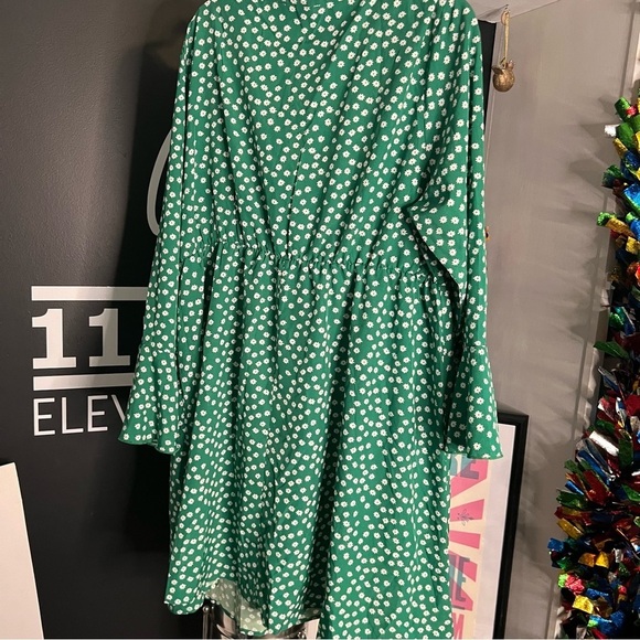 Faux Wrap Green Dress with White Flowers - Picture 2 of 5